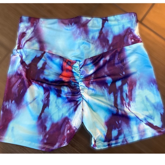 Last! Sz MED High-Waist Scrunch Booty Shorts - Picture 3 of 13